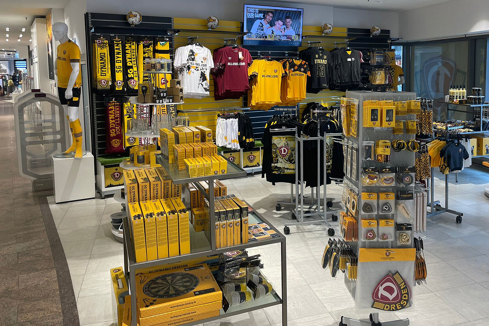 Neuer Dynamo-Fanshop in der Innenstadt | Sportgemeinschaft Dynamo Dresden - Die offizielle Website