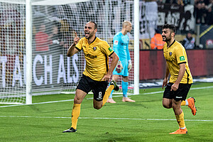 Rico Benatelli jubelt über sein Tor zum 3:1
