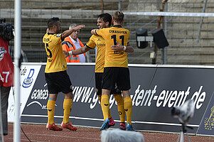 Nach vergebenen Chancen netzte Paco Testroet kurz nach der Pause zum 3:0.
