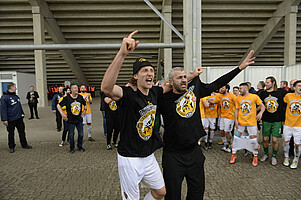 Nach dem Spiel feierte das Team ausgiebig.