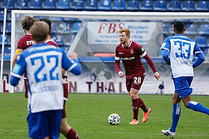Paul Will musste auf der ungewohnten Position in der Innenverteidigung ran. | Foto: Steffen Kuttner