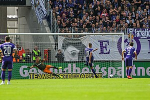 Nazarov gleicht per Strafstoß aus