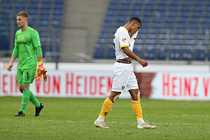 Enttäuschung: Die SGD unterliegt in Hannover deutlich mit 0:3.