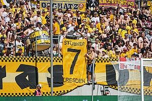Gedenken der Dynamo-Fans an die verstorbene Vereinslegende Jörg Stübner