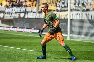 Rückhalt Kevin Broll.