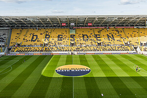 Heute. Morgen. Immer: LOVE DYNAMO - HATE RACISM. | Foto: Dennis Hetzschold