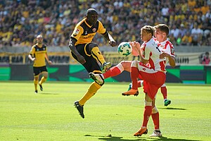 Peniel Mlapa kam auch gegen Union Berlin auf der ungewohnten rechten Außenbahn zum Einsatz. (Foto: SGD)