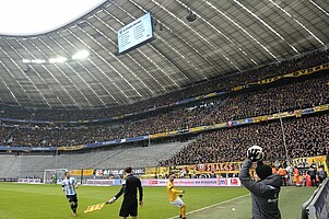 Mehr als 20.000 Dynamo-Fans unterstützen ihr Team – ein unfassbaren Bild