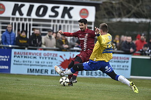 Cristian Fiel (im Bild) hatte im defensiven Mittelfeld Dennis Erdmann an der Seite.