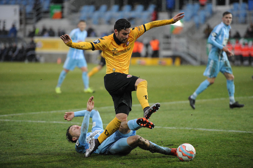 Dynamo Trifft Auf Chemnitzer Fc