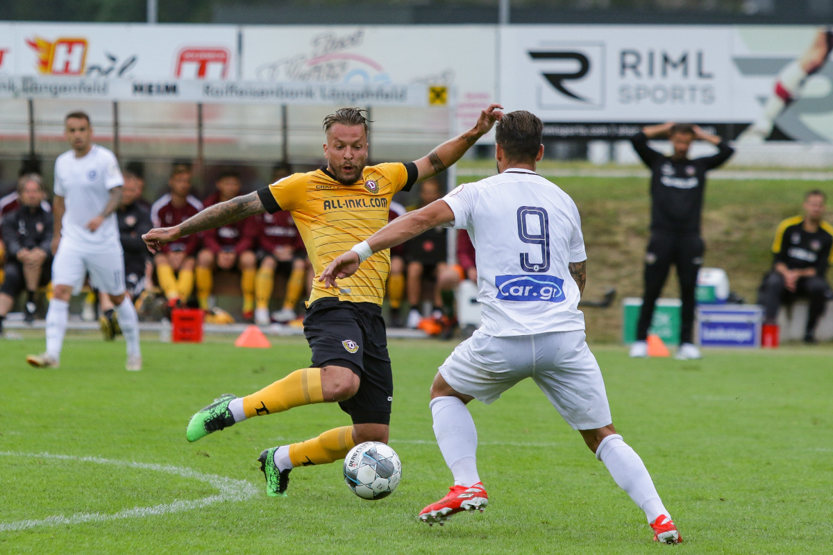 Dynamo Trennt Sich 1 1 Von Atromitos Athen