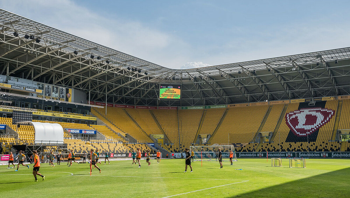 MDR überträgt Testspiel gegen FK Jablonec per Livestream Sportgemeinschaft Dynamo Dresden