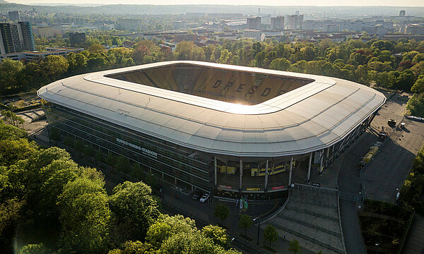 Dynamo-Fanshops  Sportgemeinschaft Dynamo Dresden - Die offizielle Website